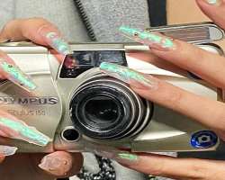 Her love for nail art could be seen in her various social media appearances.